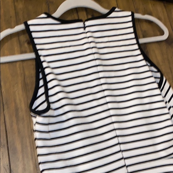 Dress - Picture 5 of 5